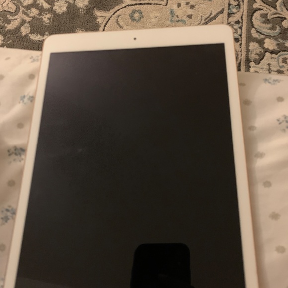 IPAD 7th generation - Picture 2 of 2